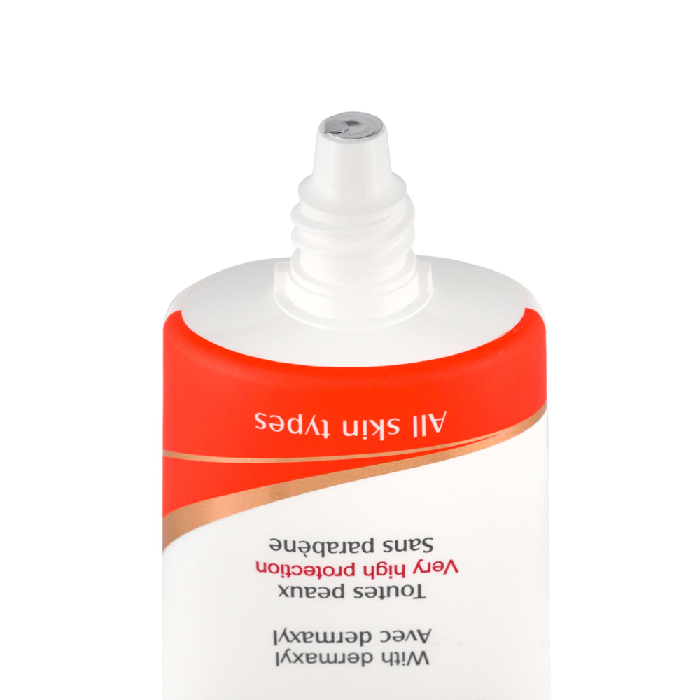 کرم ضد آفتاب فاقد رنگ مناسب انواع پوست اس پی اف 50 کرم ضد آفتاب فاقد رنگ مناسب انواع پوست اس پی اف 50