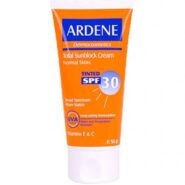 ضد آفتاب رنگی ویتامینه اس پی اف 30