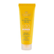 کرم ضد آفتاب SPF30+ بدون رنگ مینرال مناسب پوست حساس